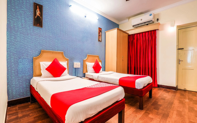 OYO 12237 Luxury Villas