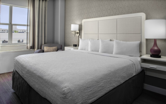 Continental Miami Beach, Tapestry Collection by Hilton