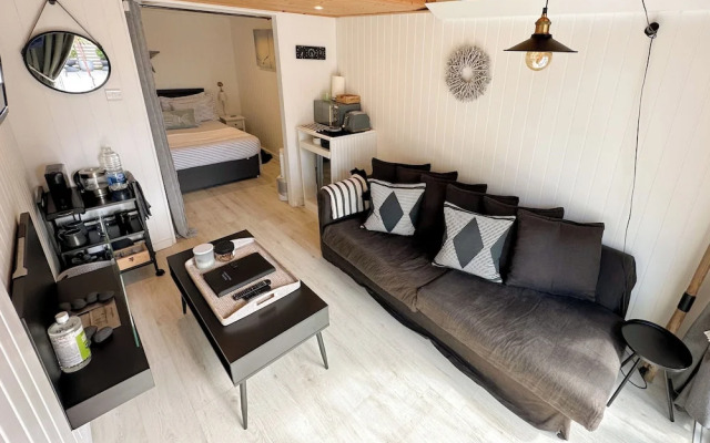 Seaside Cabin Retreat in Hayling Island