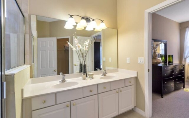 Watersong - Luxurious 5bd/4.5ba Pool Home #5wr510