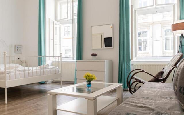 Elegant 1BR Apt. - Great for Long Stays