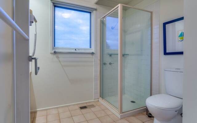 Banksia Back Beach House