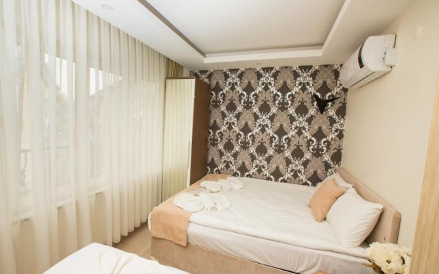 Honey Hotel