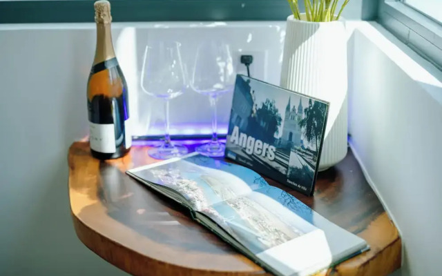 Urban Hotel