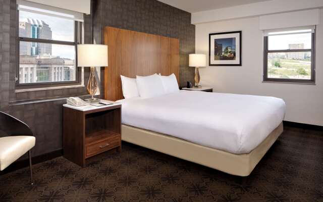 DoubleTree by Hilton Hotel & Suites Pittsburgh Downtown