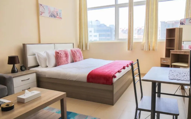 Signature Holiday Homes - Furnished Studio Apartment, Silicon Gates 4 - Hotel in ดูไบ - Photo 3