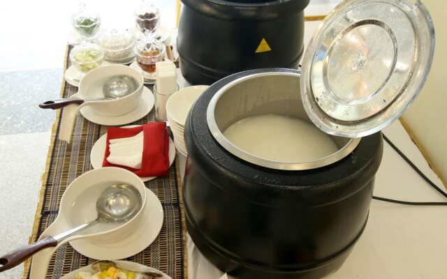 Shwe Htee Hotel