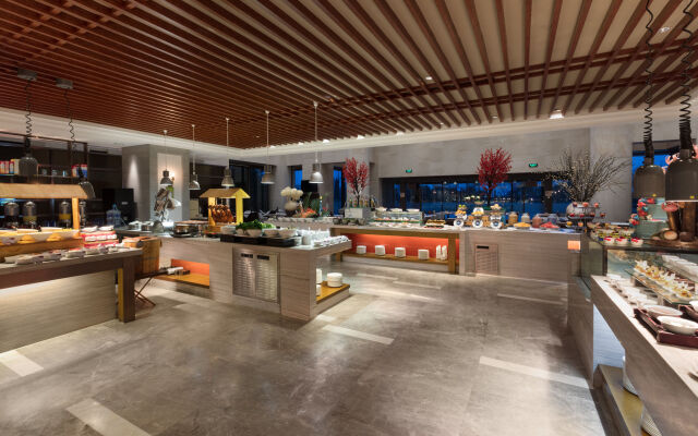 Crowne Plaza Xuzhou Dalong Lake by IHG