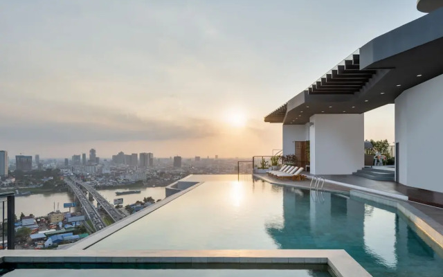 The Peninsula Phnom Penh