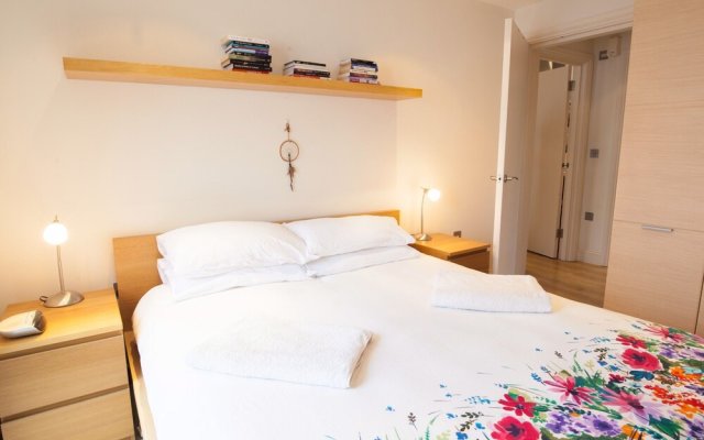 Sunny & Charming Flat for 2 in Tranquil Richmond