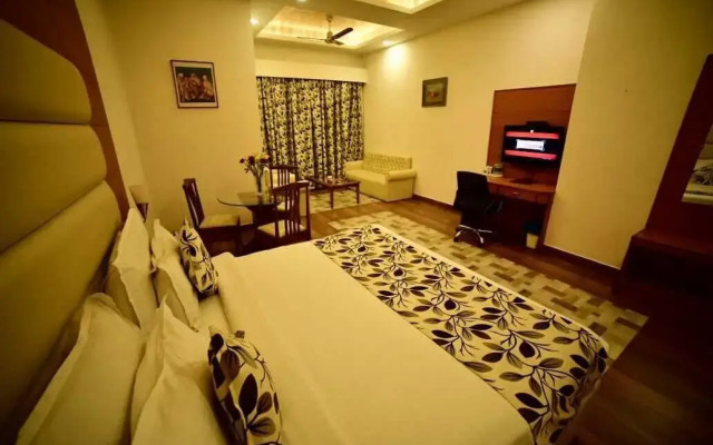 Grand Continental Hotel