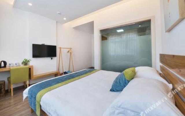 Tianranju Hostel