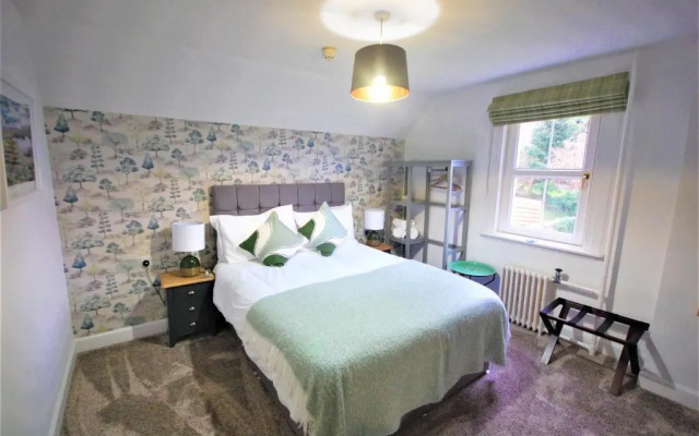 Tigh-na-Cloich Hotel