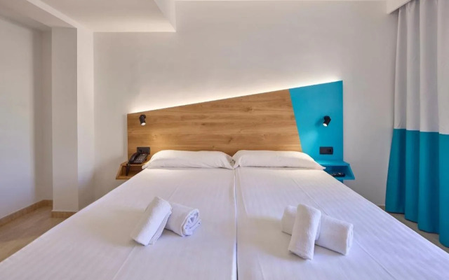 AHOI! Urban Beach Hotel