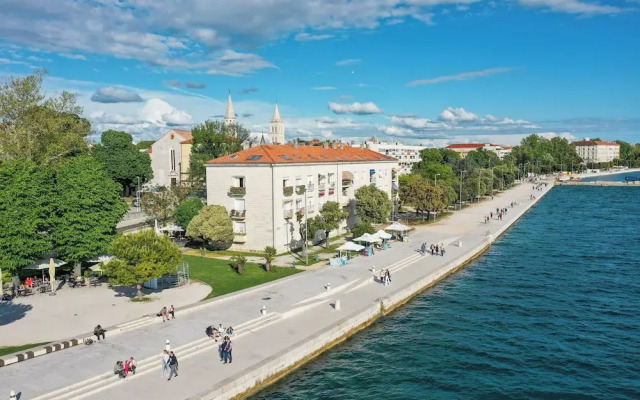 Mona Lisa's view in Zadar Old Town