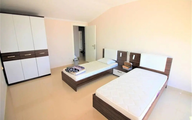 Oba 4 Residence With Swimming Pool