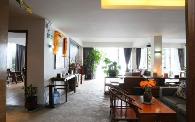 Bonum Lakeside Boutique Hotel