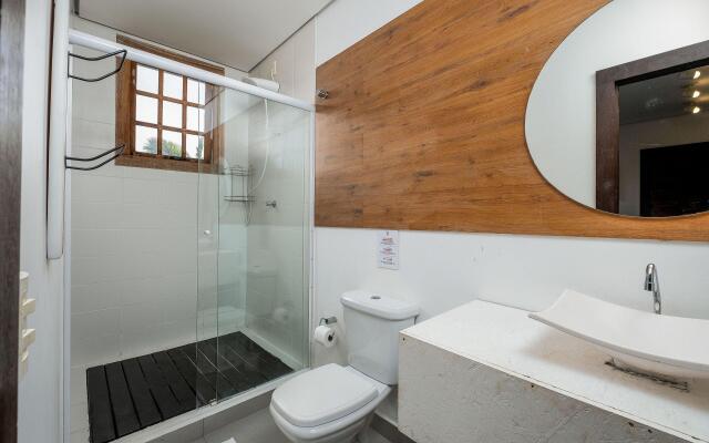 Casa rústica c/piscina, apenas famílias TLS901