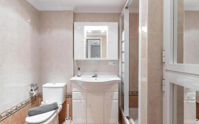 A410 Frontlilne Apartment