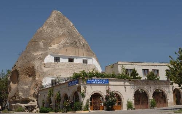 Cave Hotel Saksagan