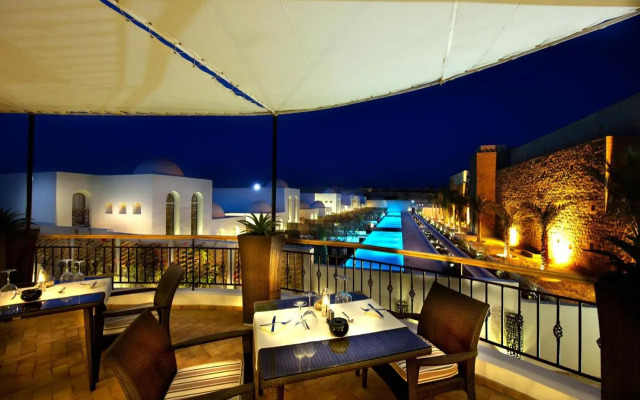 Fort Arabesque Resort, Spa & Villas