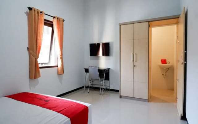 Reddoorz Syariah Near Alun Alun Kudus