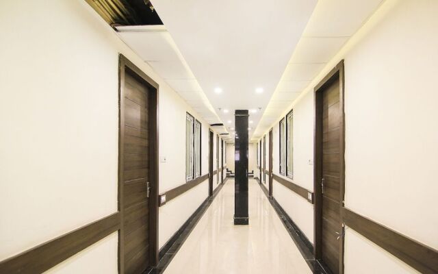 OYO 14767 Welcome Inn