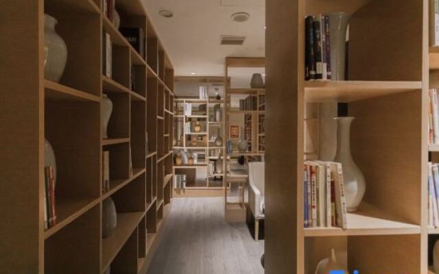 Weiren Hotel (Yining City Government)