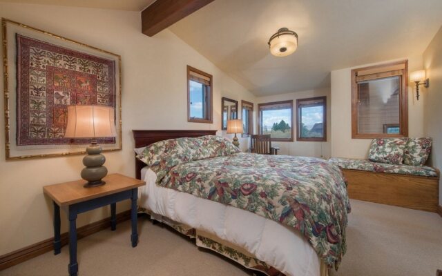 Abode at Swinging Bridge