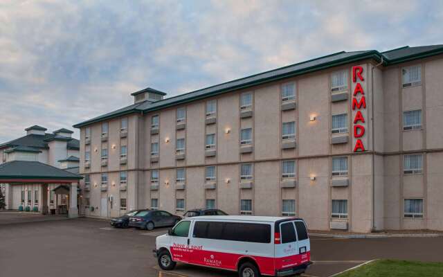 Ramada by Wyndham Red Deer Hotel and Suites