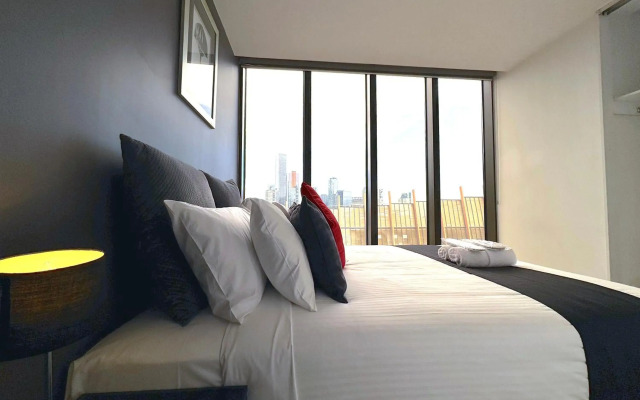 Aura on Flinders Serviced Apartments