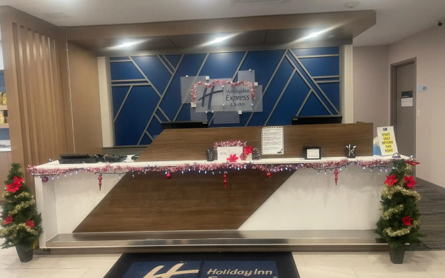 Holiday Inn Express & Suites Huntsville by IHG