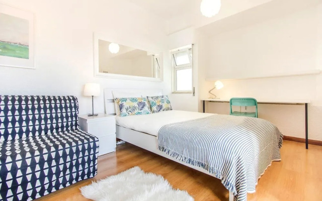 Wonderful Studio in Cascais With Sea View