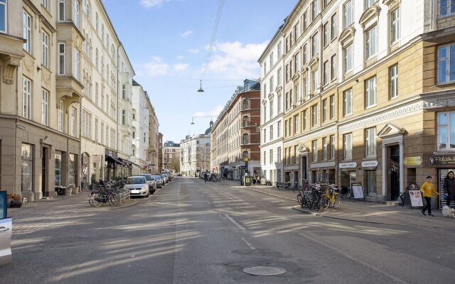 Cozy Two-bedroom Apartment in Copenhagen Osterbro