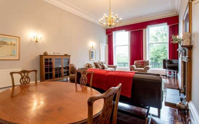 Doune Terrace Apartment: Edinburgh New Town Prime Location