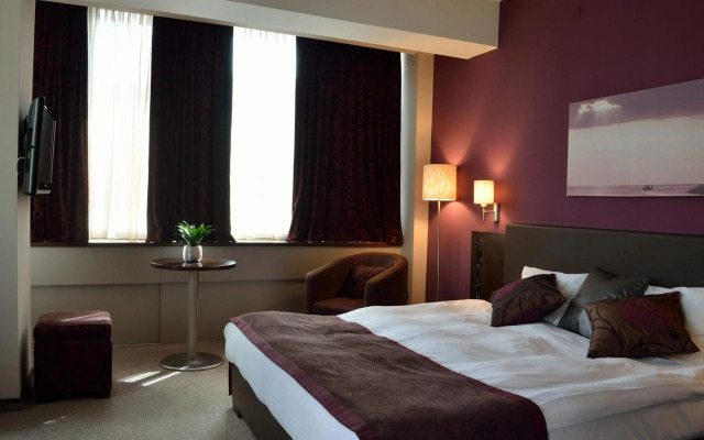 Queen's Hotel