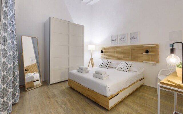 Madame Betta by Mmega