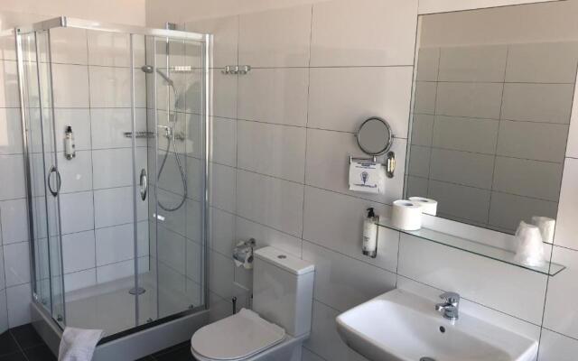 Lothus Hotel
