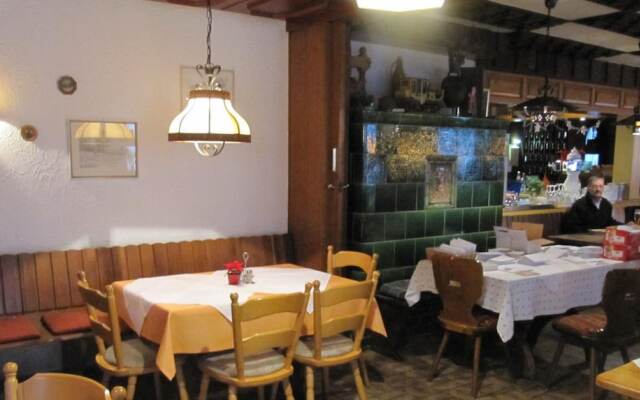 Hotel Restaurant Pension Krone Post