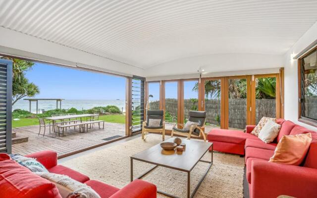 Fuller Holidays - Belongil Beachfront Pavilion, 18 Childe St