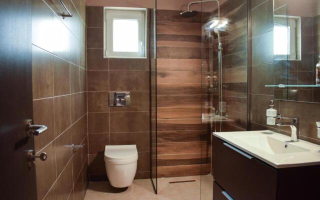 Oreon Suites - Usia
