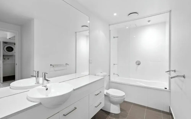 Harbour Quays Apartments