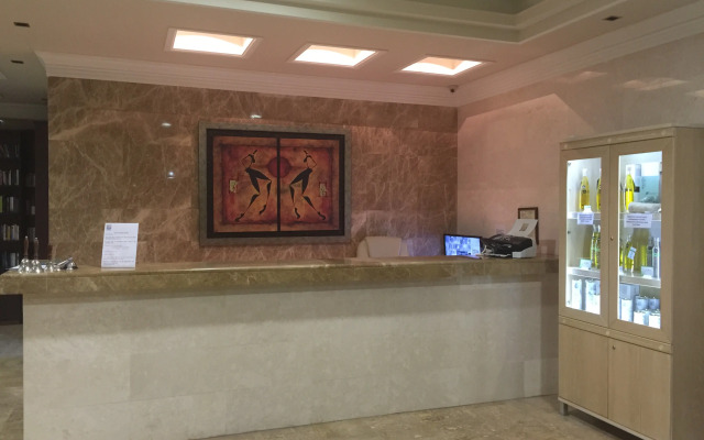 Naias Beach Hotel