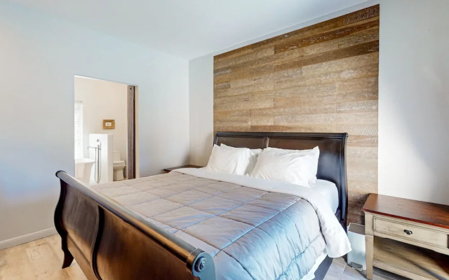 Hillside Hideaway #603