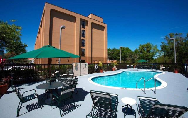 Hampton Inn closest to Universal Orlando