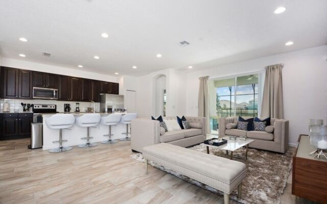 ACO PREMIUM – 6 bd with pool (1736)