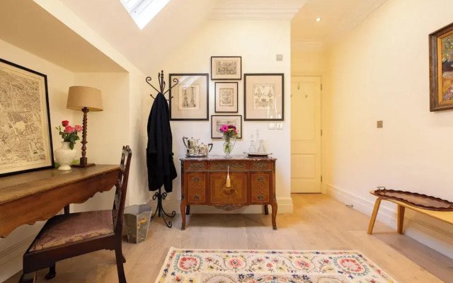 Paddington 7-bed 13-guest Massive House W/patio