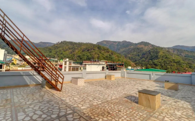 Treebo Trend Hotel Nv