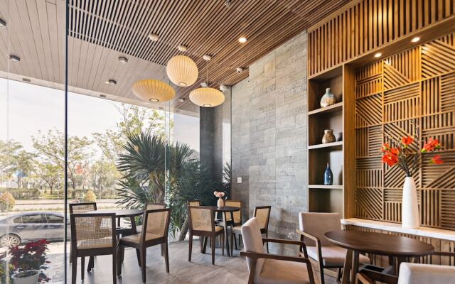 Hoang Thinh Hotel & Apartment Danang