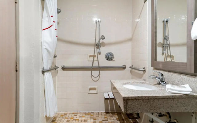 Red Roof Inn Auburn Hills